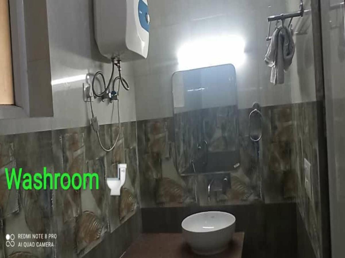 Oyo 74401 Aster Garden Suites Δελχί Εξωτερικό φωτογραφία