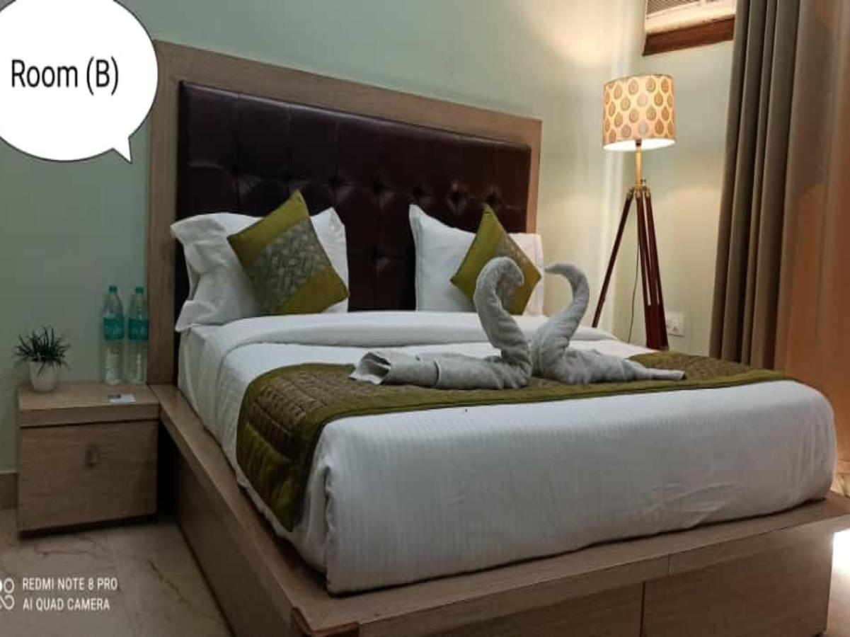 Oyo 74401 Aster Garden Suites Δελχί Εξωτερικό φωτογραφία