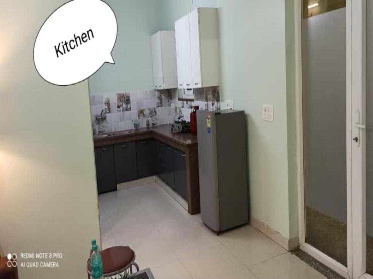 Oyo 74401 Aster Garden Suites Δελχί Εξωτερικό φωτογραφία